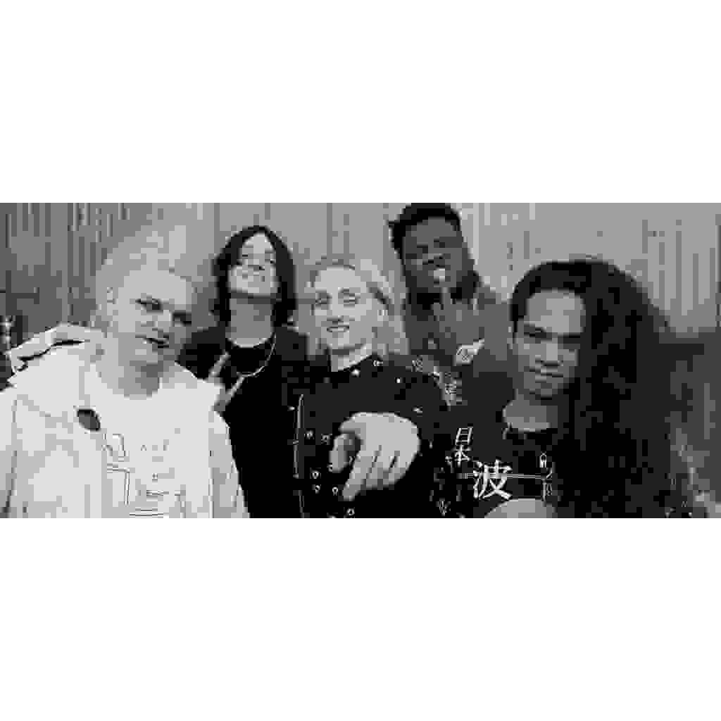 LOVE GHOST PUNXXS